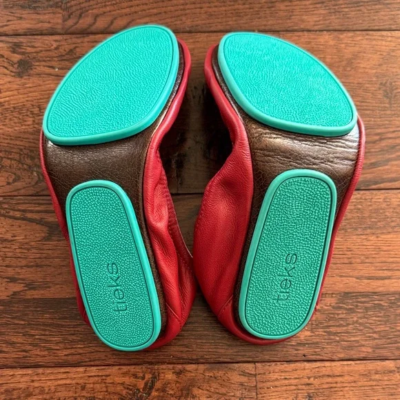 Tieks Cardinal Red Leather Ballet Flats with Teal Bottom sz 8 EUC - Picture 4 of 7